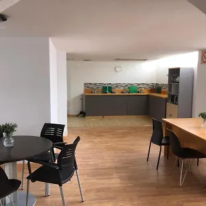 Urban Rest Zone And Coworking Glamping
